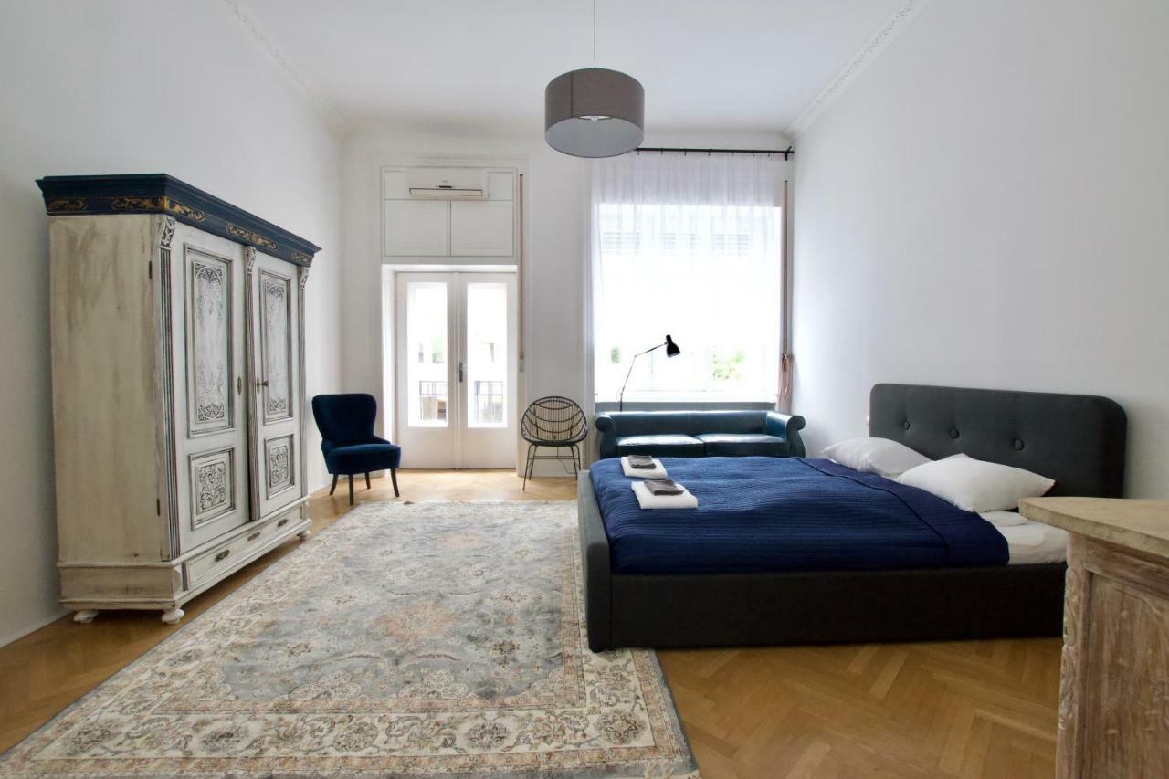 Luxury Apartment By Hi5 - Oktober 6 Street Budapeşte Dış mekan fotoğraf